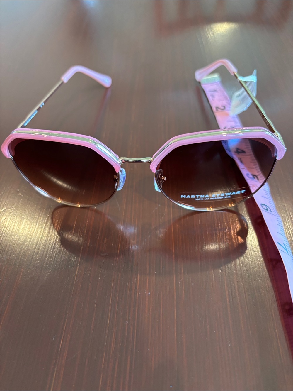 Martha Stewart 100% UV absorptive pink/gold tortoise frame, gradient pink lens - Picture 5 of 10
